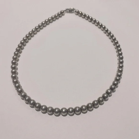 Vintage silver beaded necklace - Picture 1 of 3
